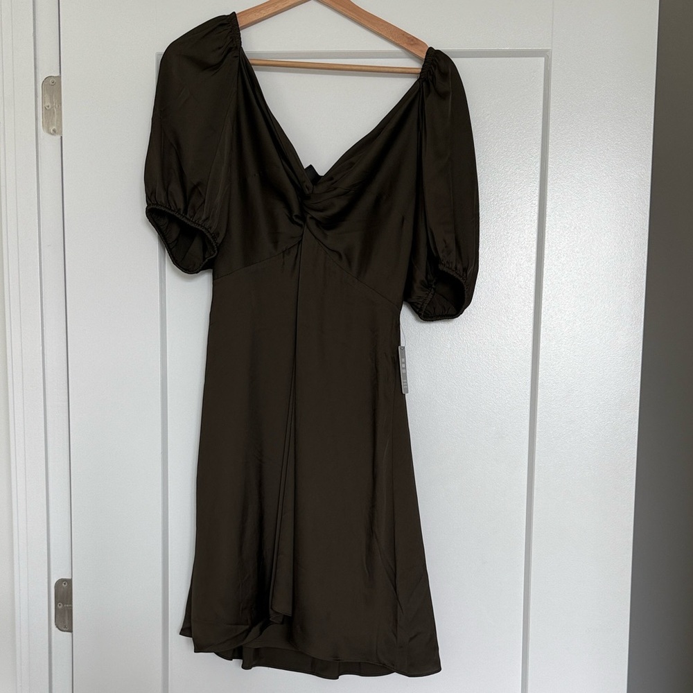 NWT Express Satin twist front puff sleeve dress Olive Green